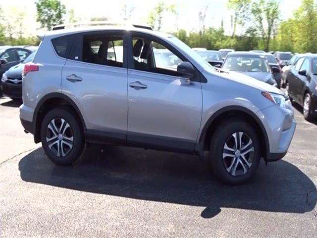 Toyota RAV4 2017 photo 24